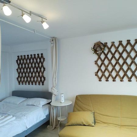 Comfy Condo Otopeni Kültér fotó