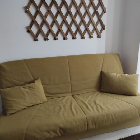Comfy Condo Otopeni Kültér fotó