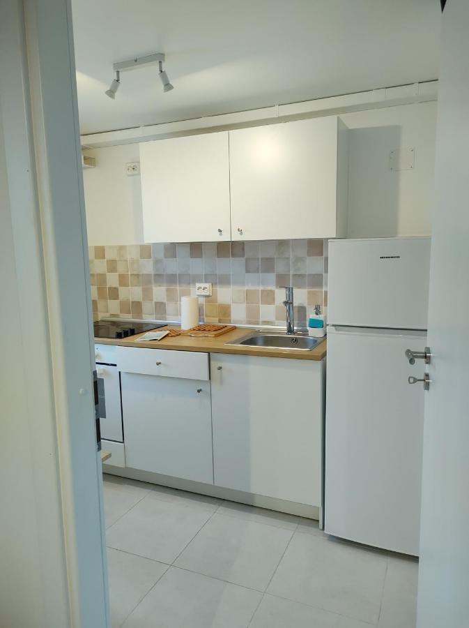 Comfy Condo Otopeni Kültér fotó